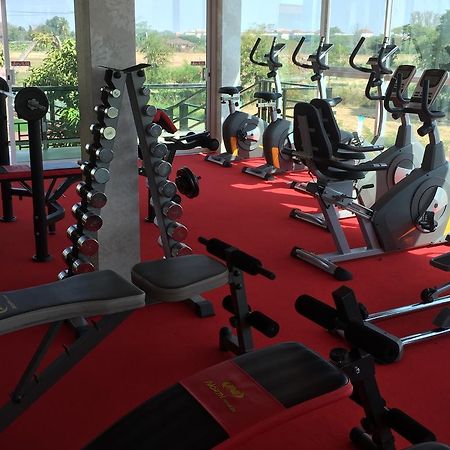 Por-Ho Boutique Hotel Nakhonratchasima Buitenkant foto