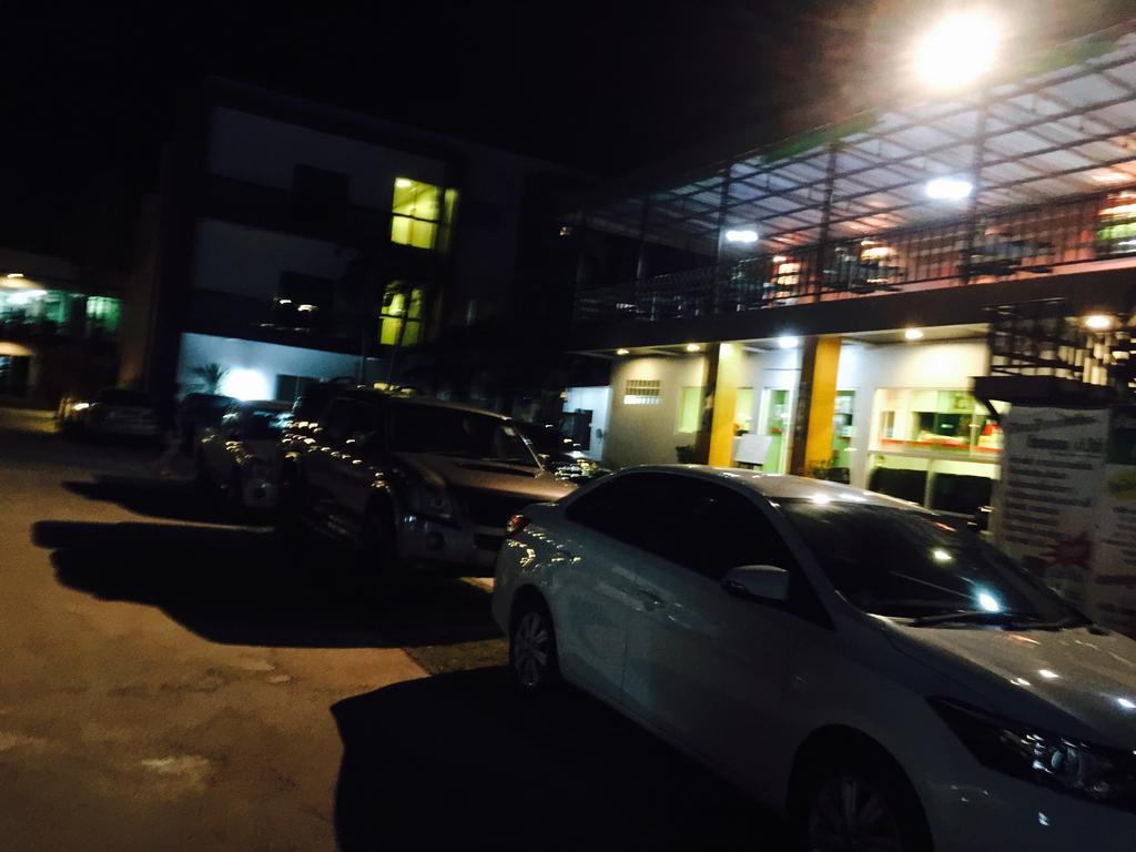 Por-Ho Boutique Hotel Nakhonratchasima Buitenkant foto